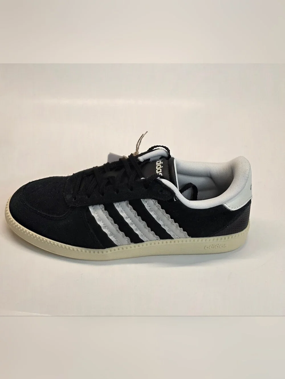 New adidas Breaknet Sleek Black Sneakers White Stripes  Women's Size 9